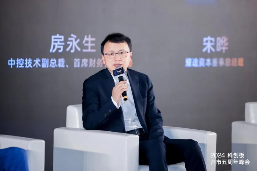 1728900834967183c2GU.jpg 33.jpg