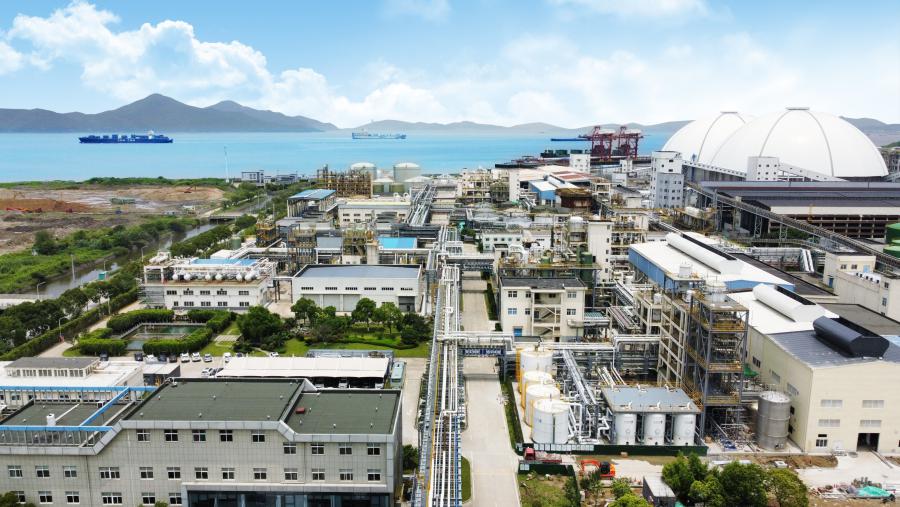 174823883232561158Me.jpg lDfqKrns8B.jpg